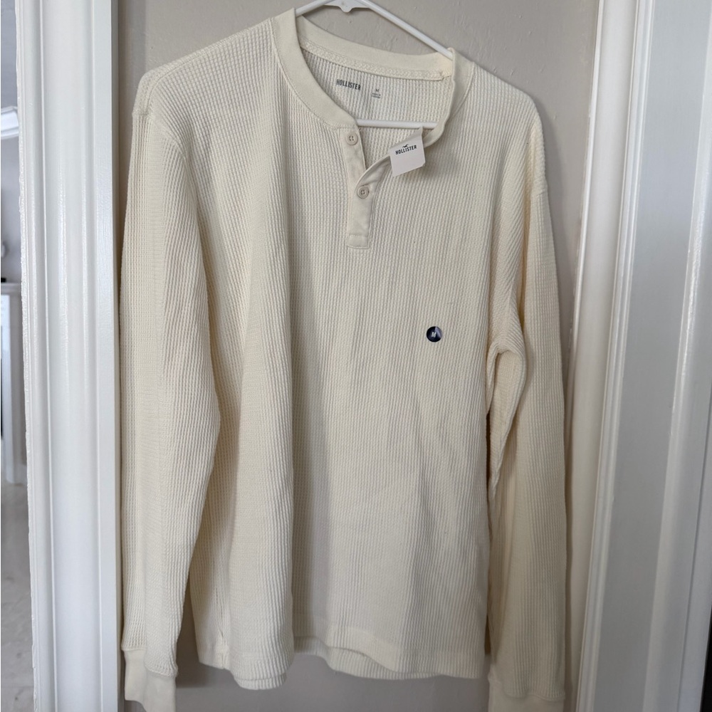 Hollister Men's Off-White Long Sleeve Henley
